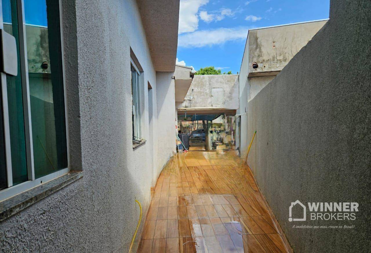 Casa à venda com 4 quartos, 110m² - Foto 23