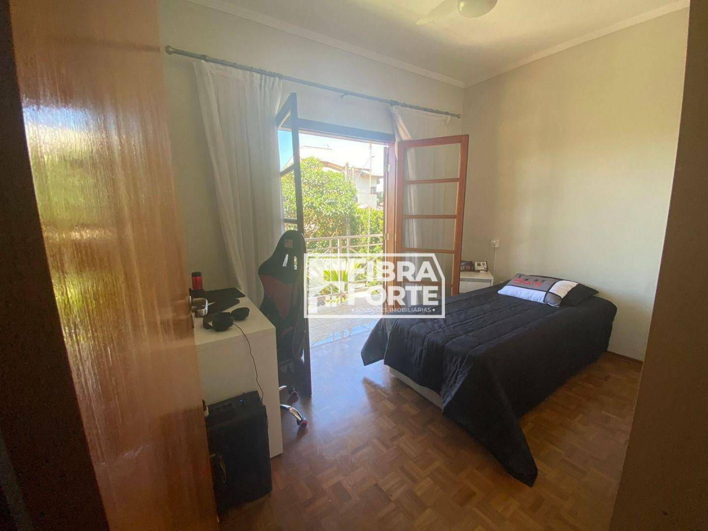 Casa de Condomínio à venda com 3 quartos, 217m² - Foto 12
