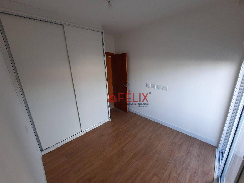 Apartamento à venda com 3 quartos, 110m² - Foto 18