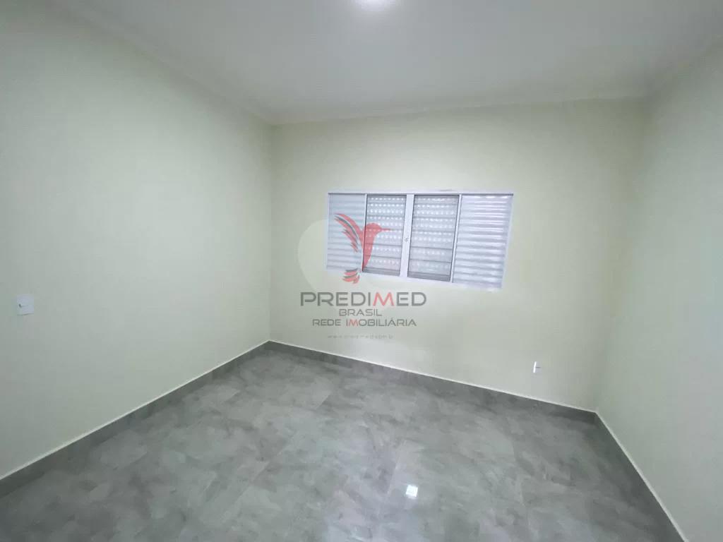 Casa à venda com 3 quartos, 130m² - Foto 2