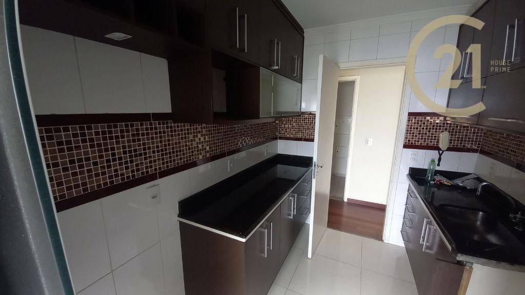 Apartamento para alugar com 3 quartos, 95m² - Foto 11