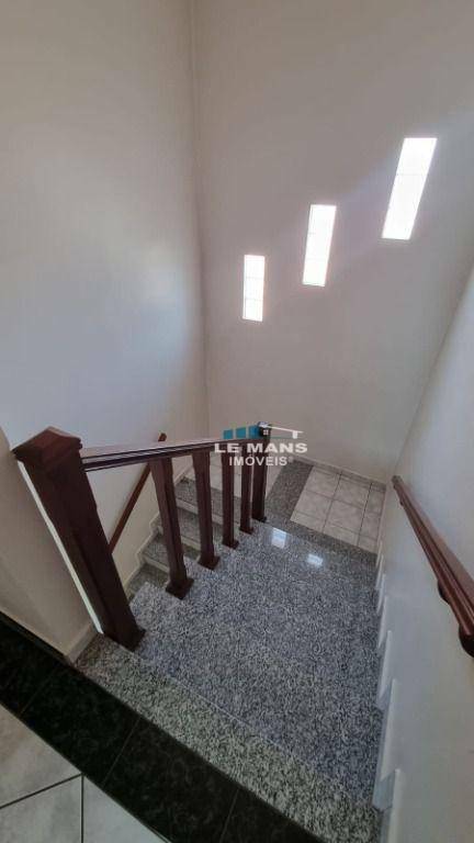 Casa à venda com 3 quartos, 237m² - Foto 23