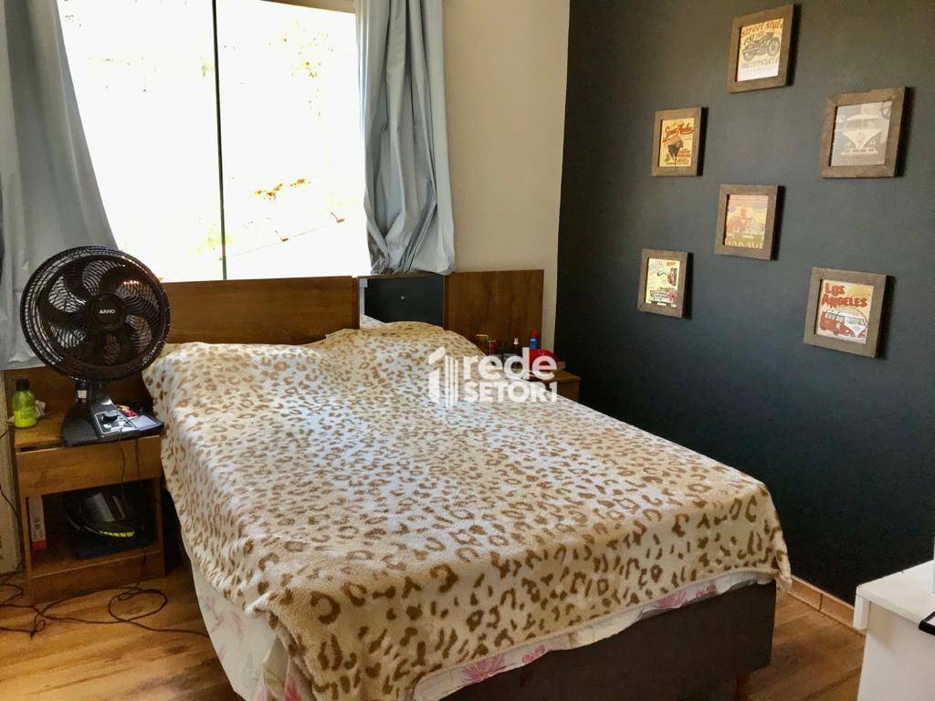 Casa à venda com 3 quartos, 180m² - Foto 10
