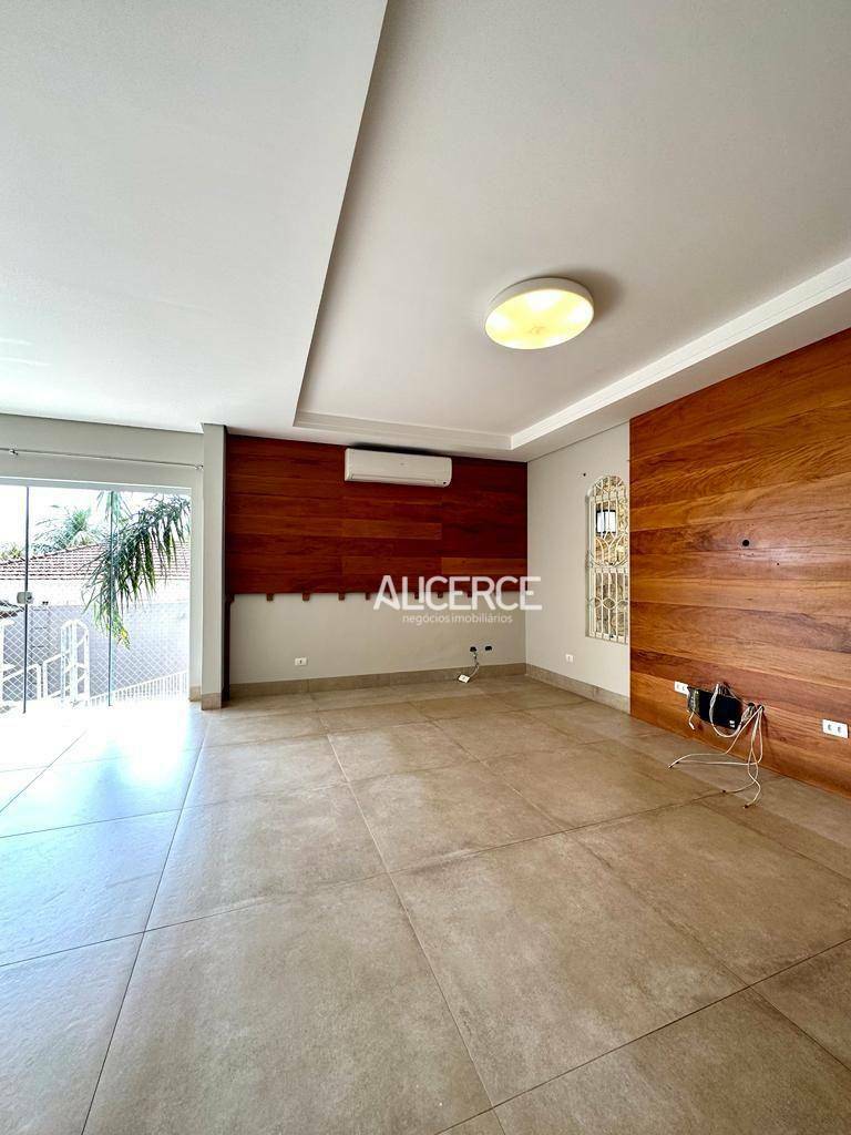 Casa à venda com 3 quartos, 248m² - Foto 7