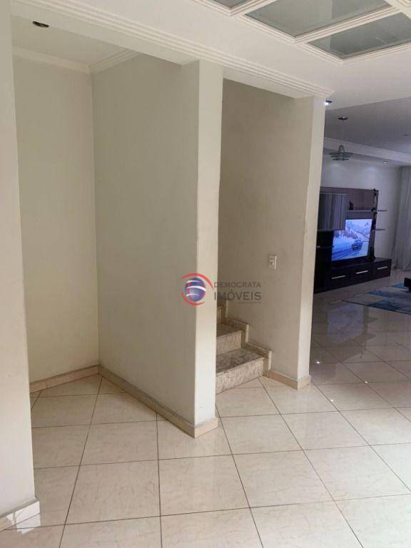 Sobrado à venda com 5 quartos, 500m² - Foto 42