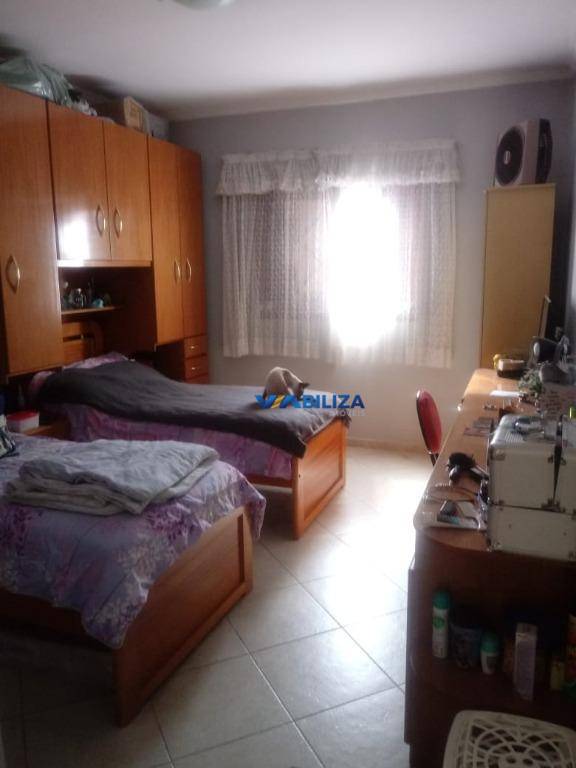 Sobrado à venda com 3 quartos, 227m² - Foto 12