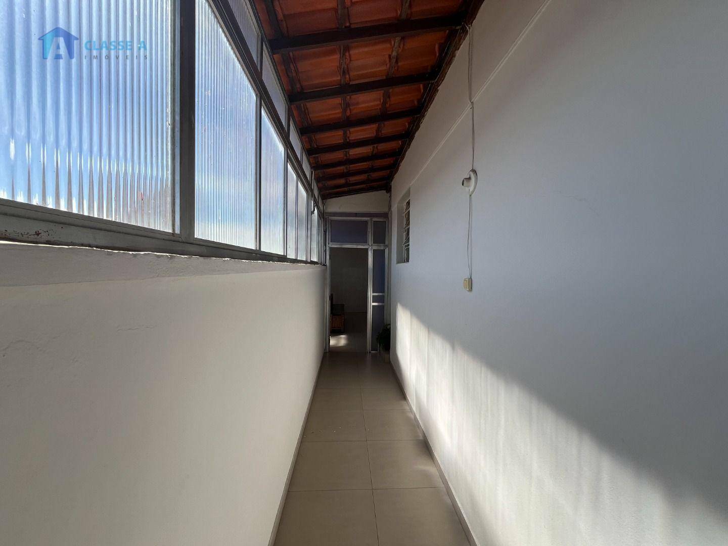 Apartamento à venda com 3 quartos, 129m² - Foto 17