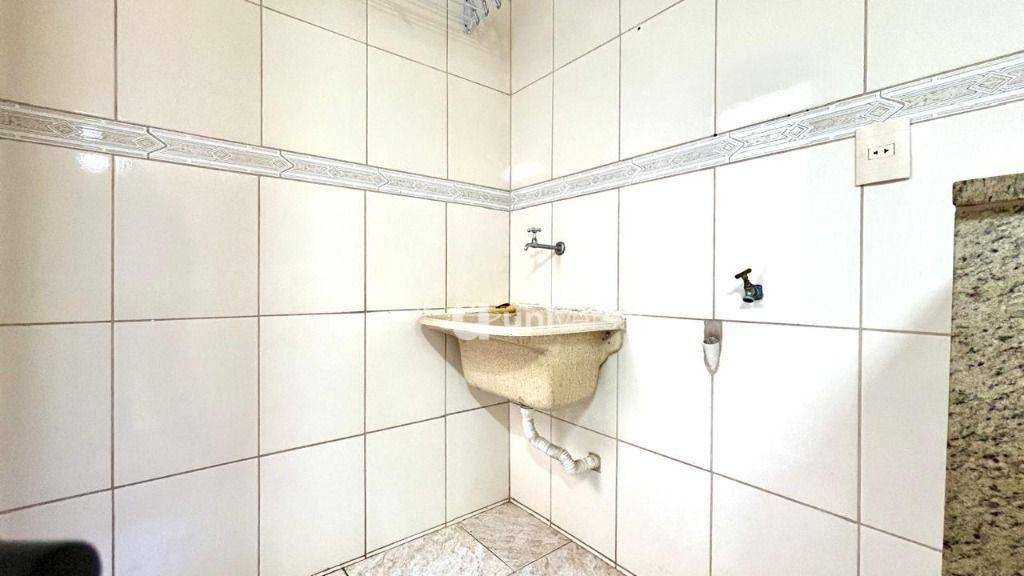 Apartamento para alugar com 3 quartos, 106m² - Foto 8