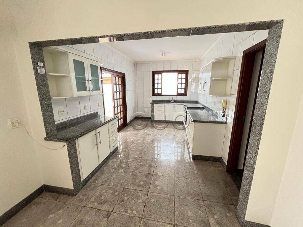Casa à venda com 3 quartos, 200m² - Foto 23