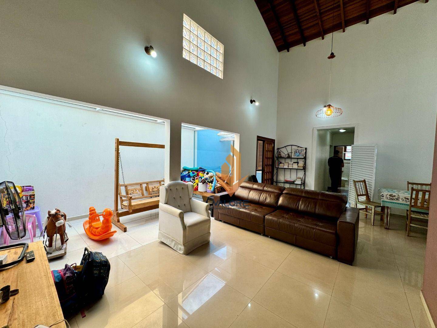 Casa à venda com 4 quartos, 165m² - Foto 8