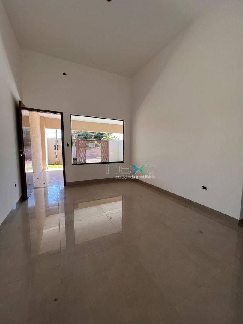 Casa à venda com 3 quartos, 133m² - Foto 2