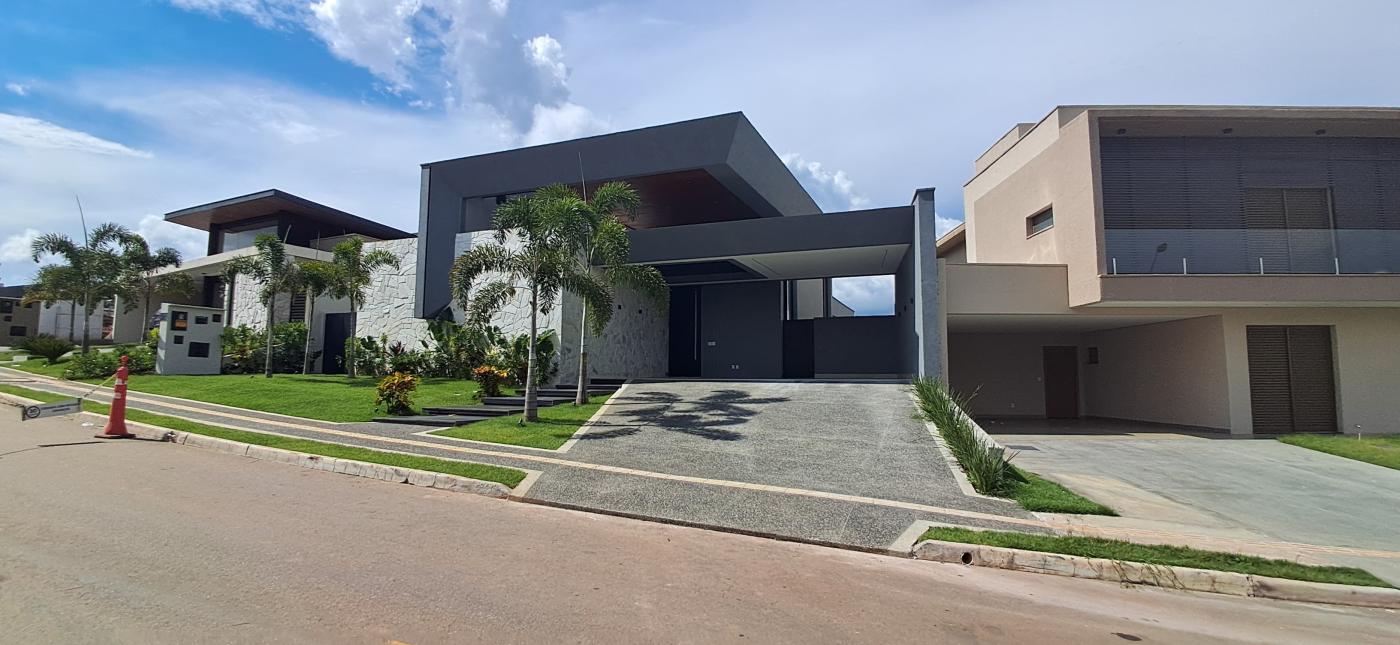 Casa de Condomínio à venda com 3 quartos, 567m² - Foto 2