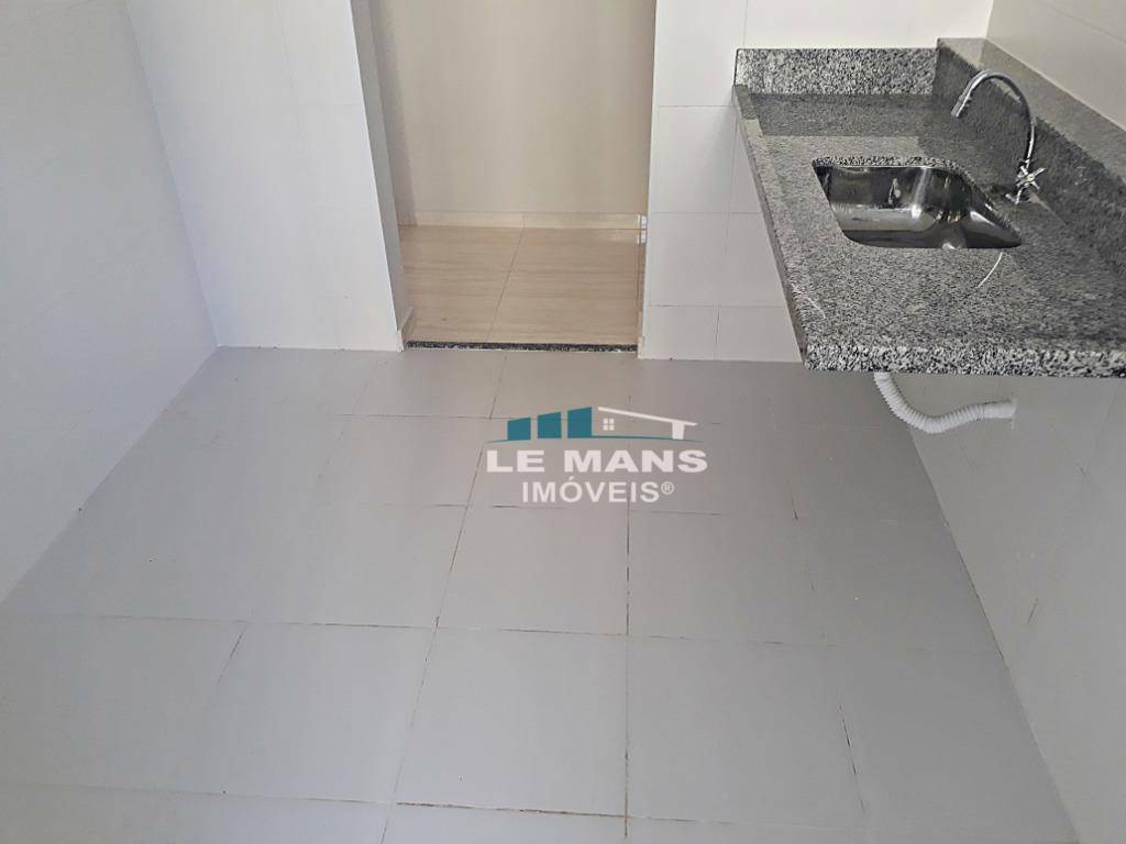 Apartamento à venda com 3 quartos, 70m² - Foto 12