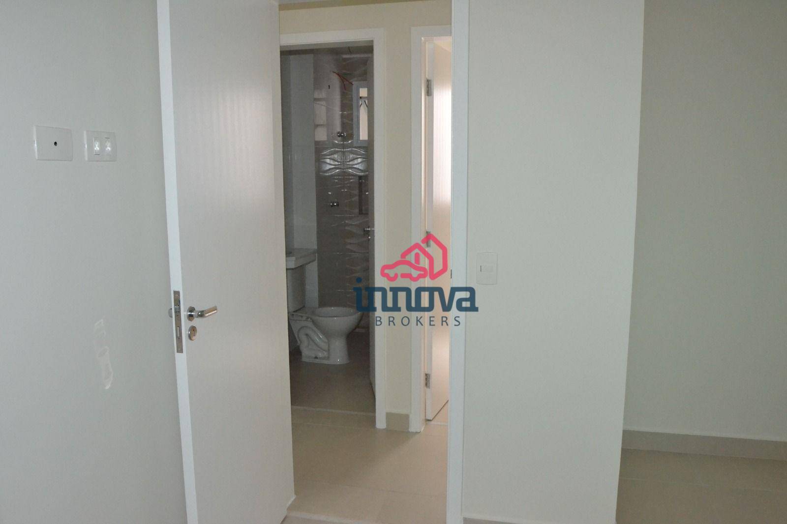 Apartamento à venda com 2 quartos, 43m² - Foto 13