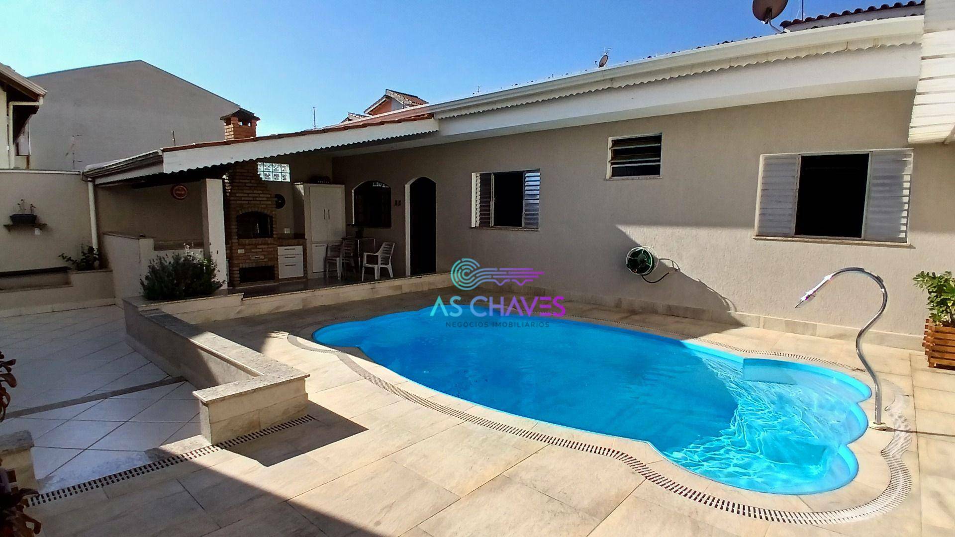 Casa à venda com 4 quartos, 432m² - Foto 2