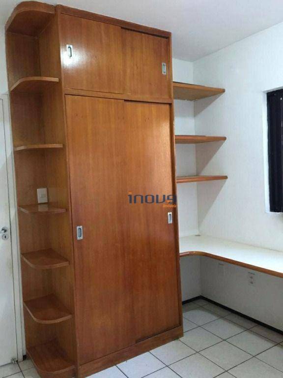 Apartamento à venda com 3 quartos, 74m² - Foto 4