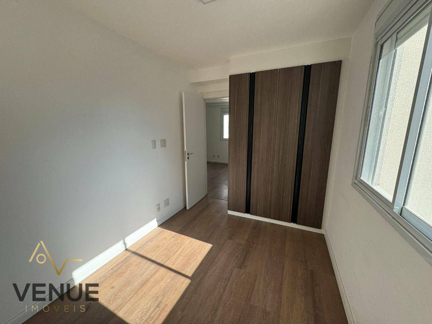 Apartamento à venda com 2 quartos, 68m² - Foto 7