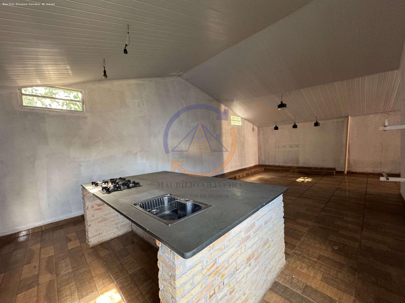 Casa à venda com 2 quartos, 251m² - Foto 14