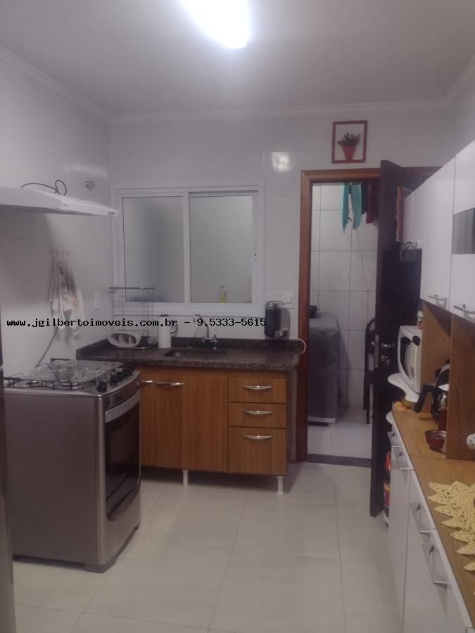 Casa à venda com 3 quartos, 140m² - Foto 14