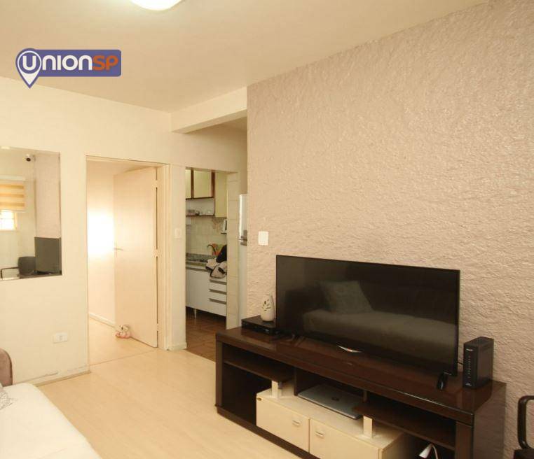 Apartamento à venda com 1 quarto, 42m² - Foto 1