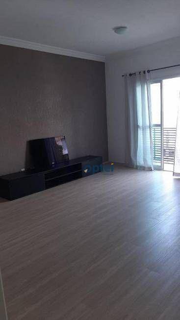 Apartamento à venda com 2 quartos, 75m² - Foto 4