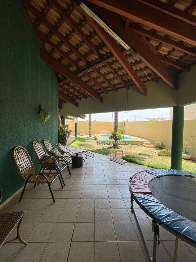 Casa de Condomínio à venda com 5 quartos, 400m² - Foto 44