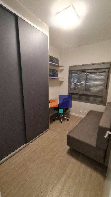 Apartamento à venda com 2 quartos, 70m² - Foto 12