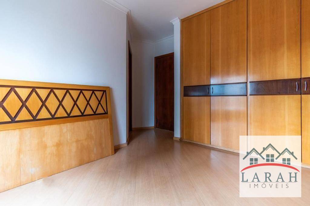 Apartamento para alugar com 4 quartos, 342m² - Foto 3