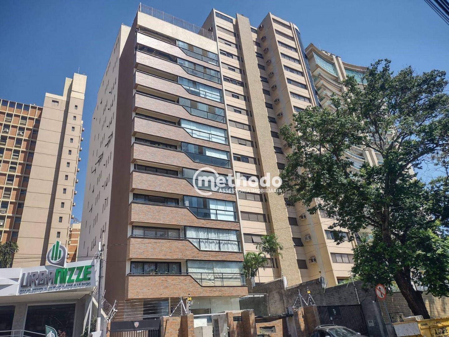 Apartamento à venda com 3 quartos, 230m² - Foto 1