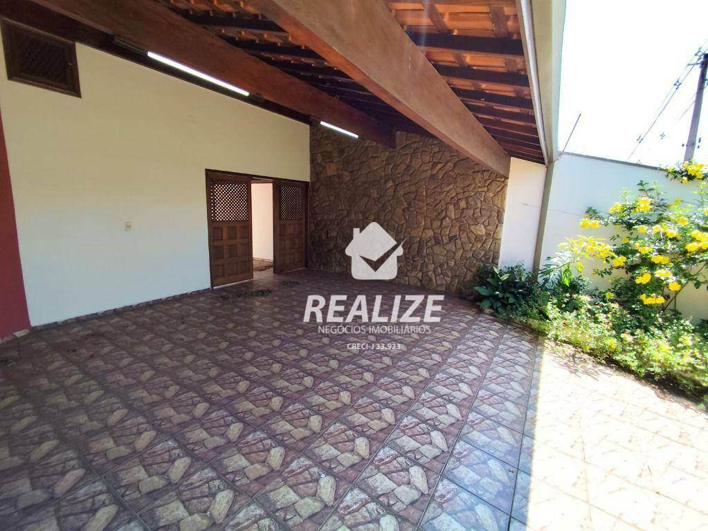 Casa à venda com 3 quartos, 144m² - Foto 2