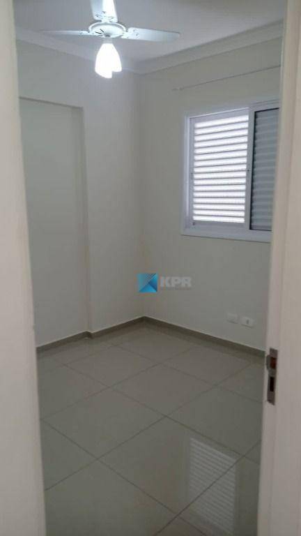 Apartamento para alugar com 3 quartos, 102m² - Foto 9