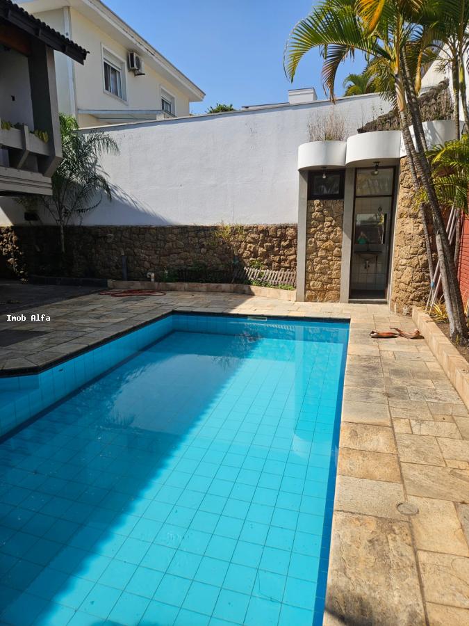 Casa de Condomínio à venda com 4 quartos, 300m² - Foto 1