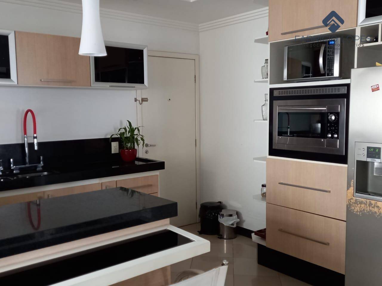 Apartamento à venda com 3 quartos, 154m² - Foto 12