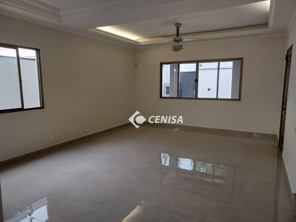 Casa à venda com 3 quartos, 213m² - Foto 8