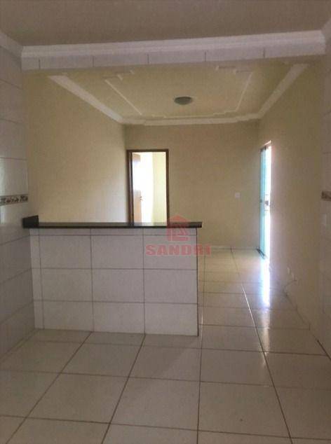 Casa à venda com 3 quartos, 93m² - Foto 4