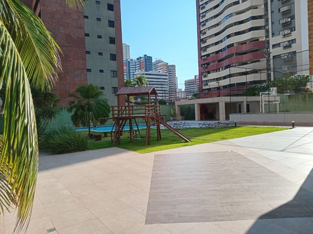 Apartamento à venda com 3 quartos, 305m² - Foto 4