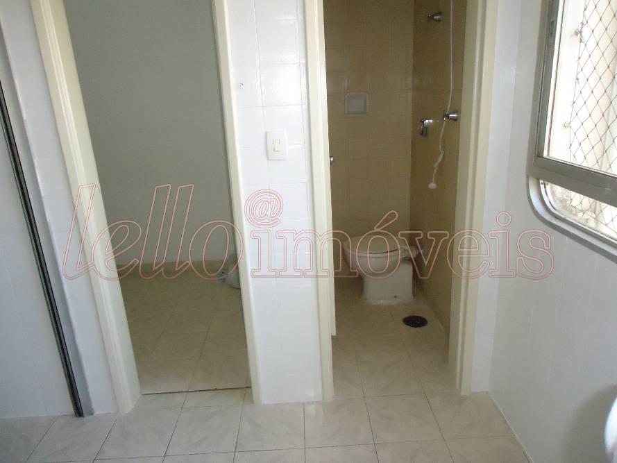 Apartamento para alugar com 3 quartos, 110m² - Foto 12