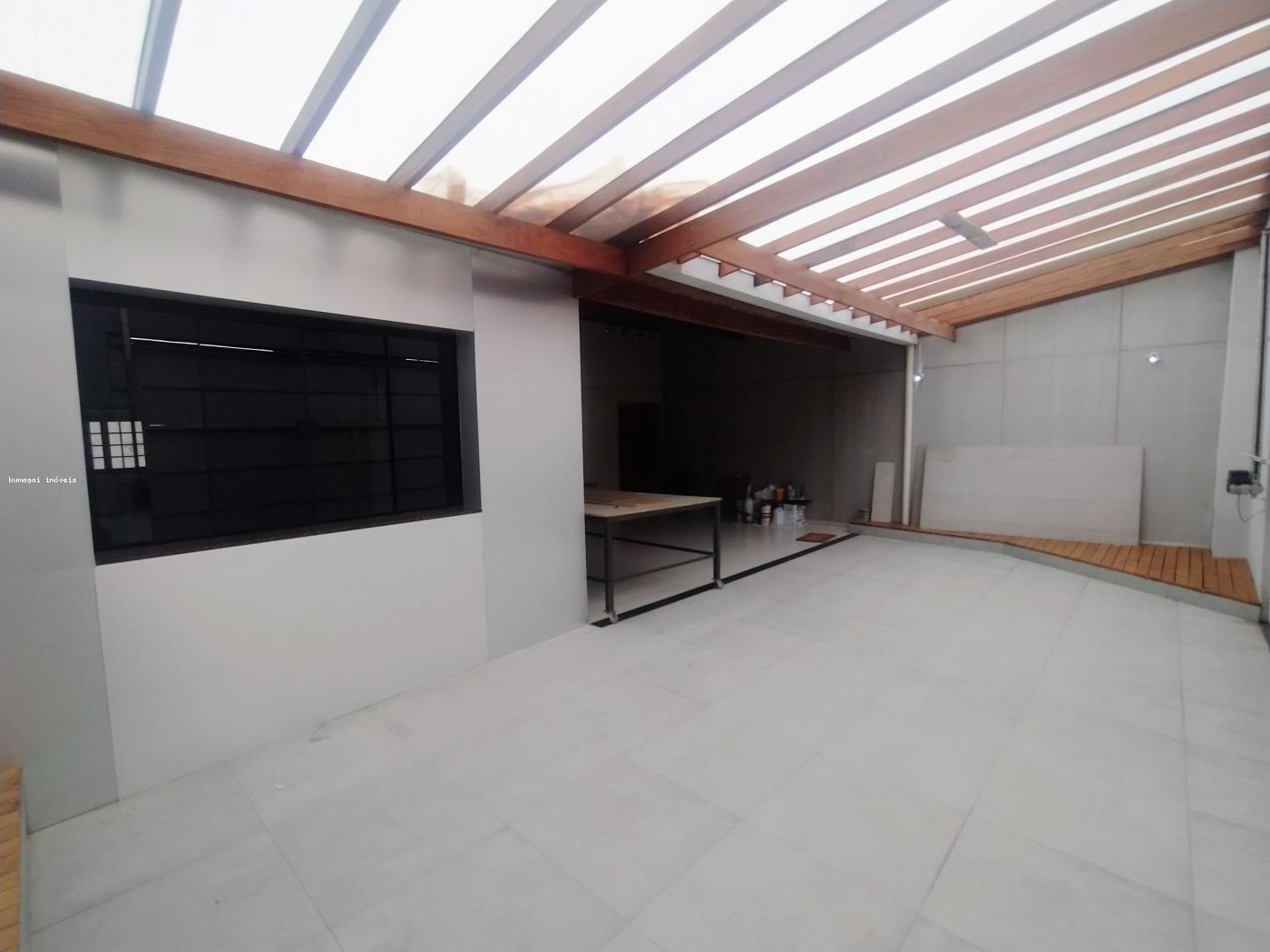 Prédio Inteiro para alugar com 3 quartos, 335m² - Foto 2