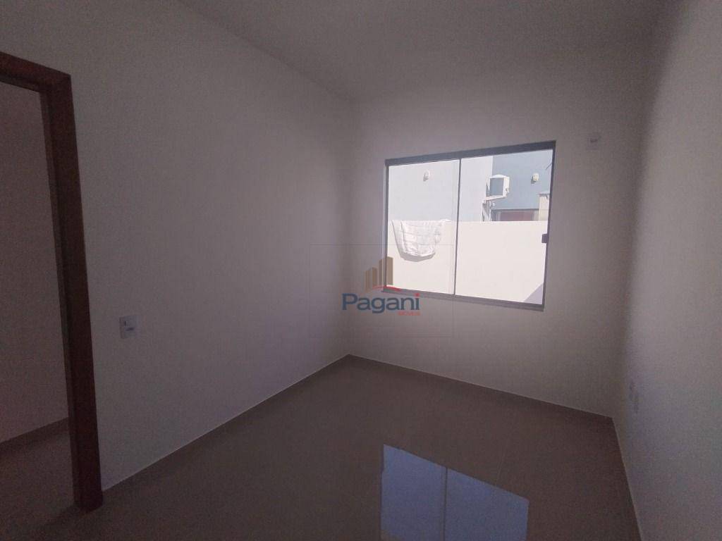 Casa à venda com 2 quartos, 50m² - Foto 10