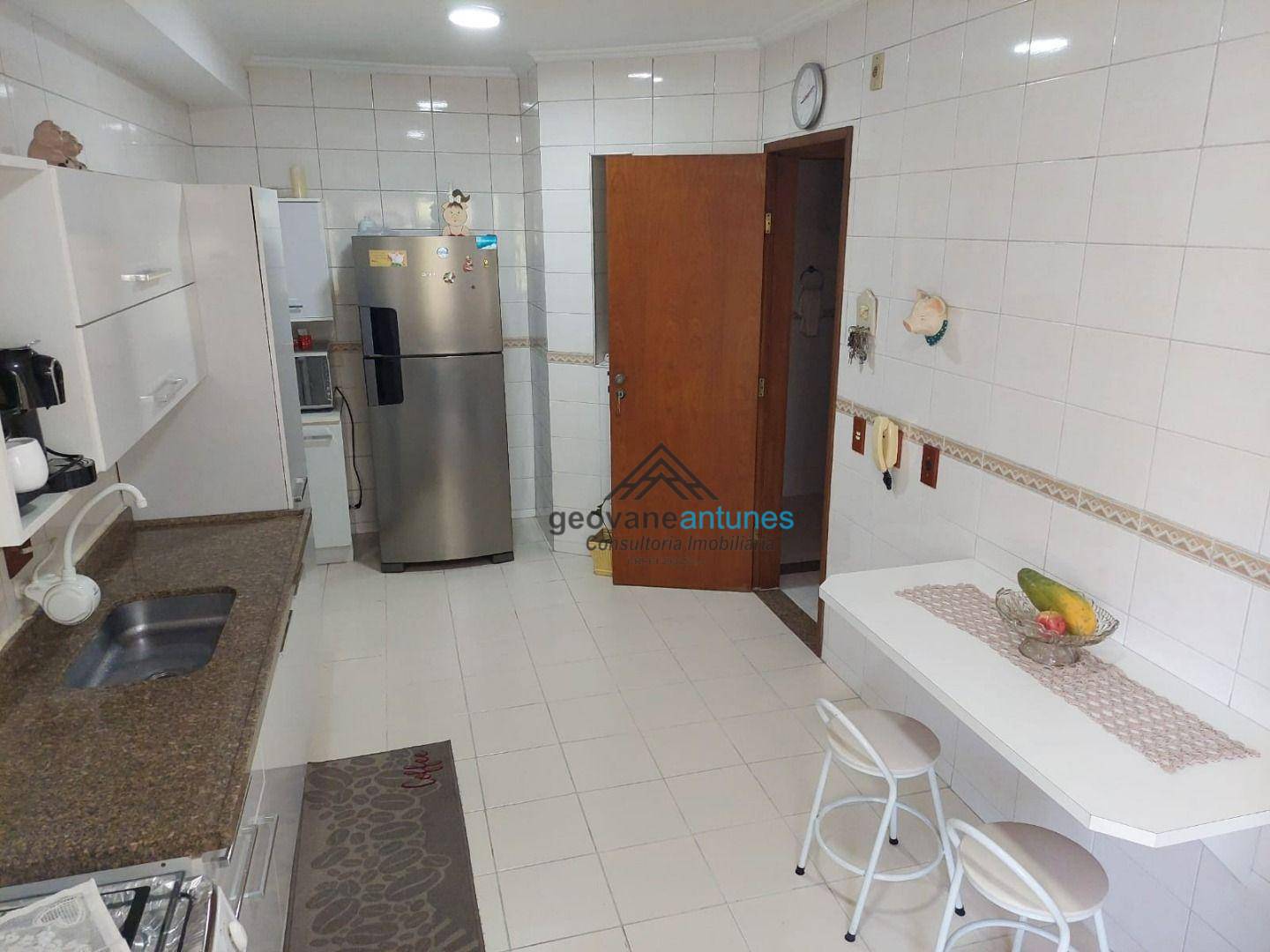 Apartamento à venda com 2 quartos, 63m² - Foto 7