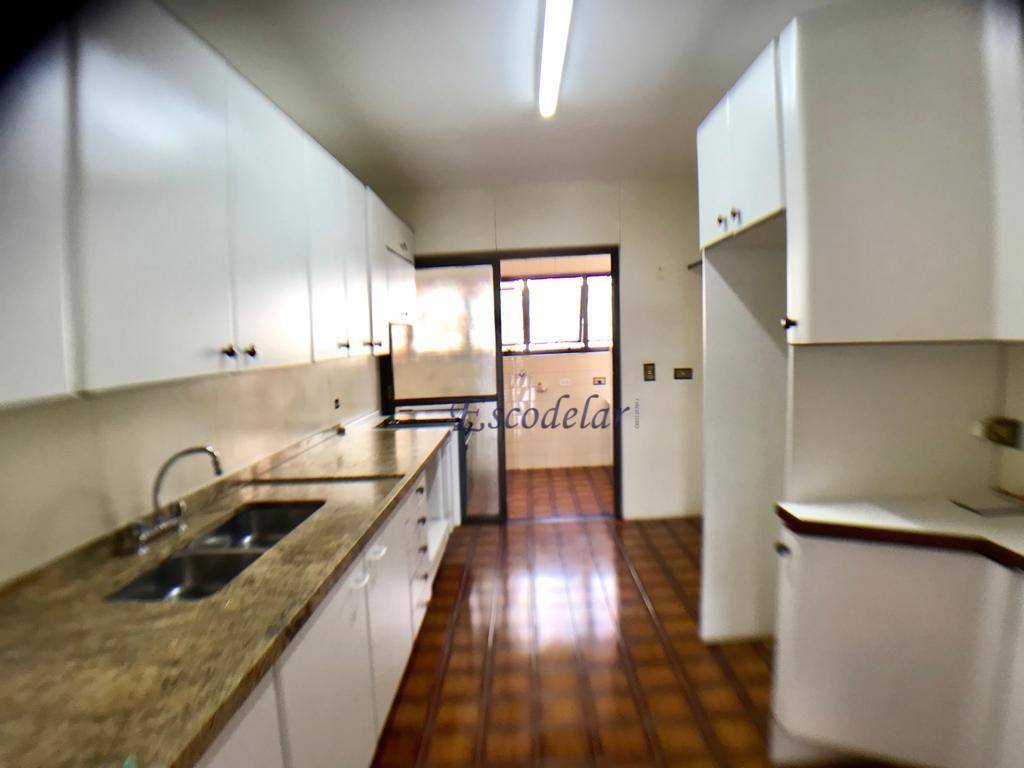 Apartamento à venda com 3 quartos, 168m² - Foto 8