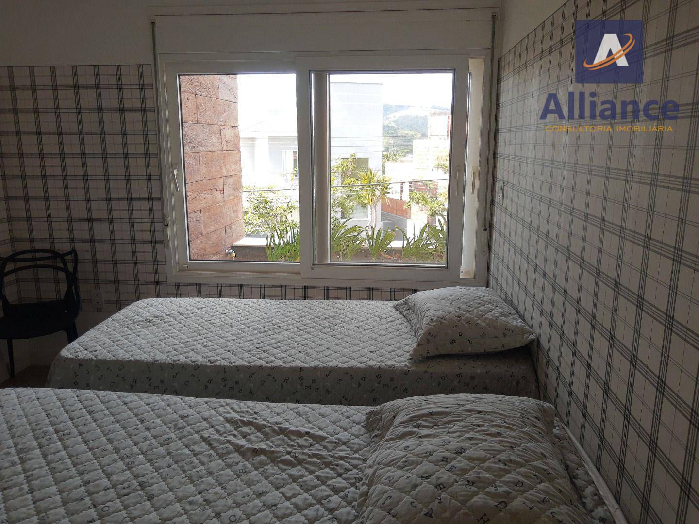 Casa de Condomínio à venda com 4 quartos, 360m² - Foto 46