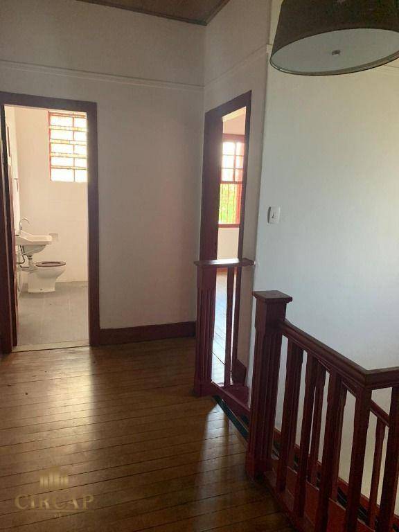 Casa à venda e aluguel com 3 quartos, 200m² - Foto 16