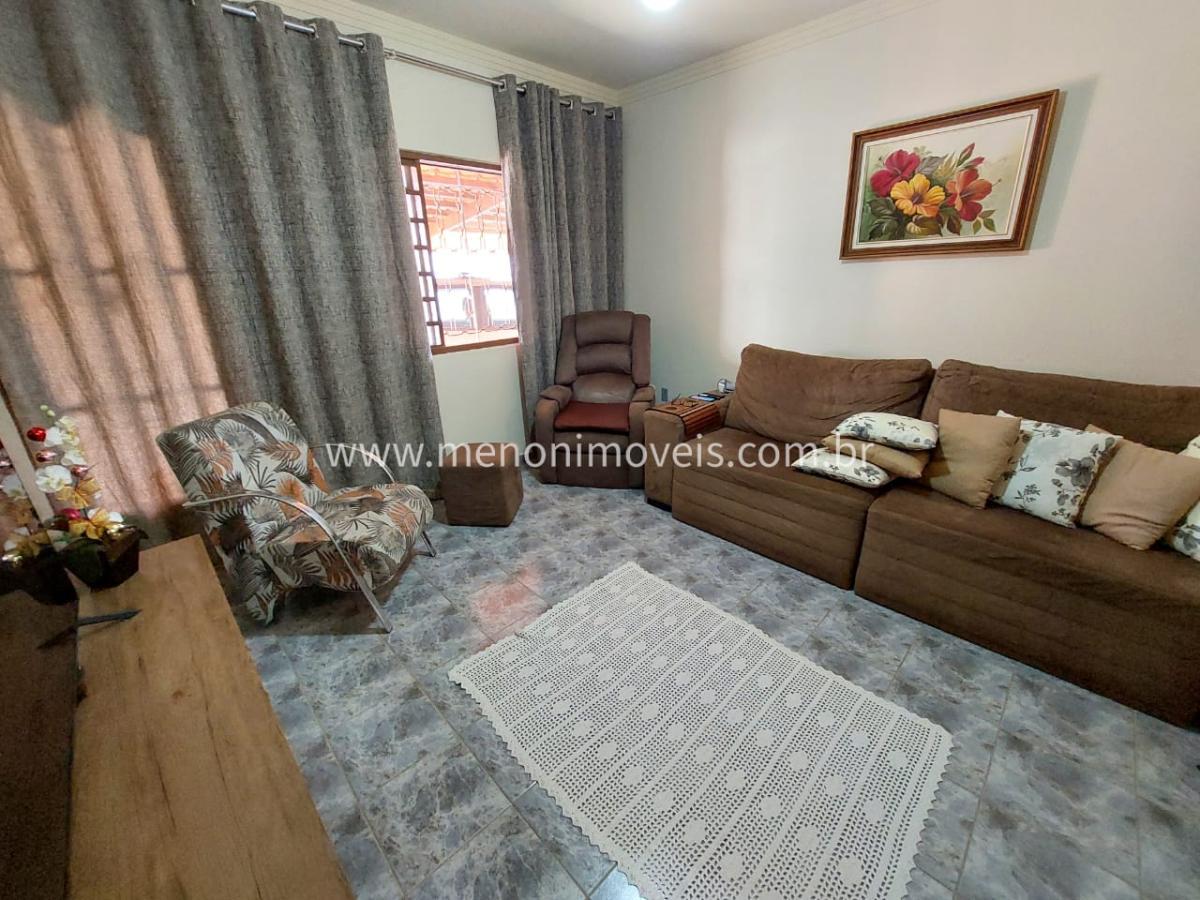 Chácara à venda com 2 quartos, 500m² - Foto 4