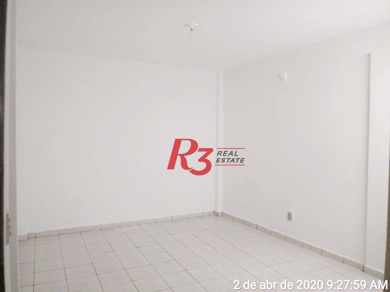 Apartamento à venda com 1 quarto, 42m² - Foto 2