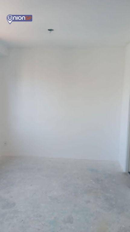 Apartamento à venda com 1 quarto, 25m² - Foto 2