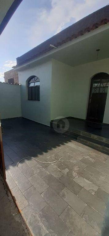 Casa para alugar com 3 quartos, 100m² - Foto 8