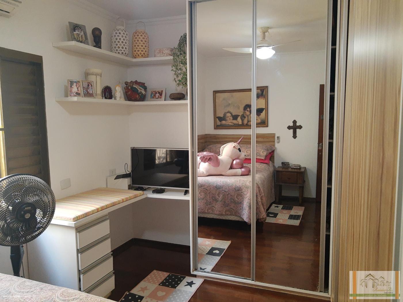 Casa à venda com 4 quartos, 360m² - Foto 18