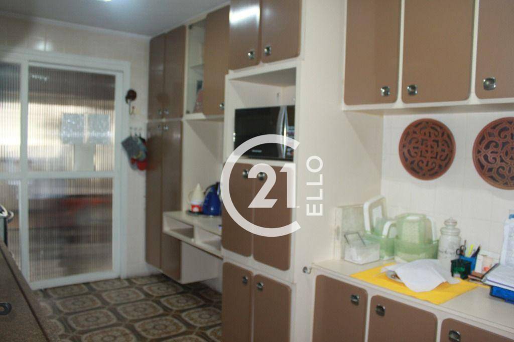 Apartamento à venda com 3 quartos, 236m² - Foto 14