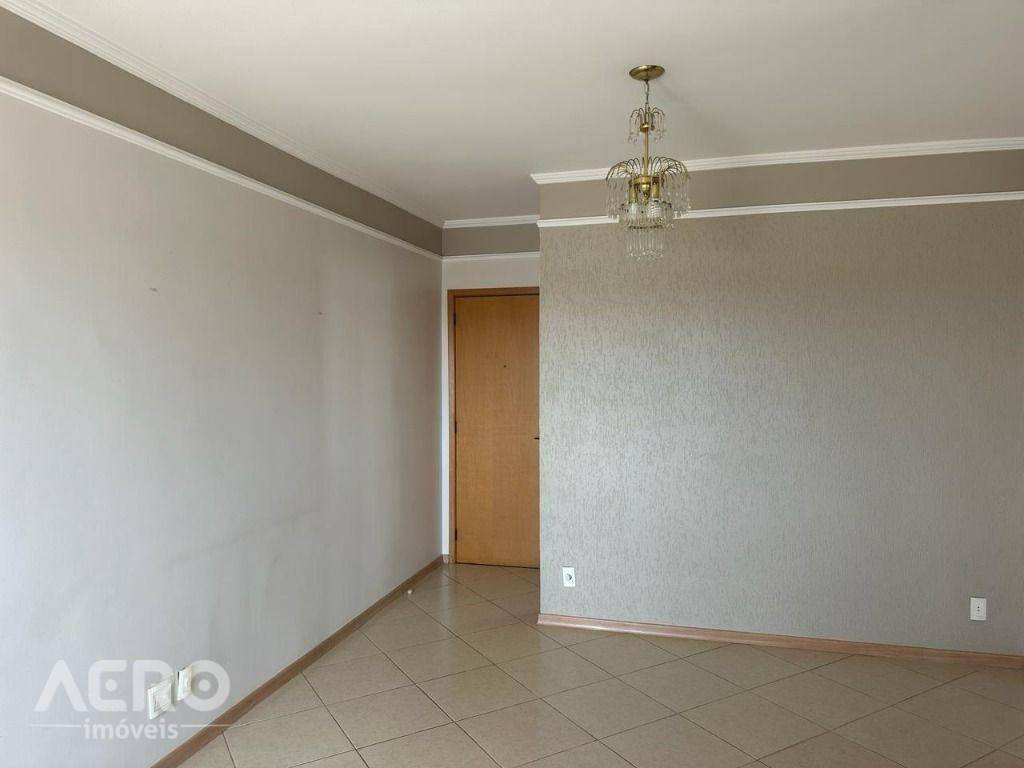 Apartamento à venda com 3 quartos, 84m² - Foto 1